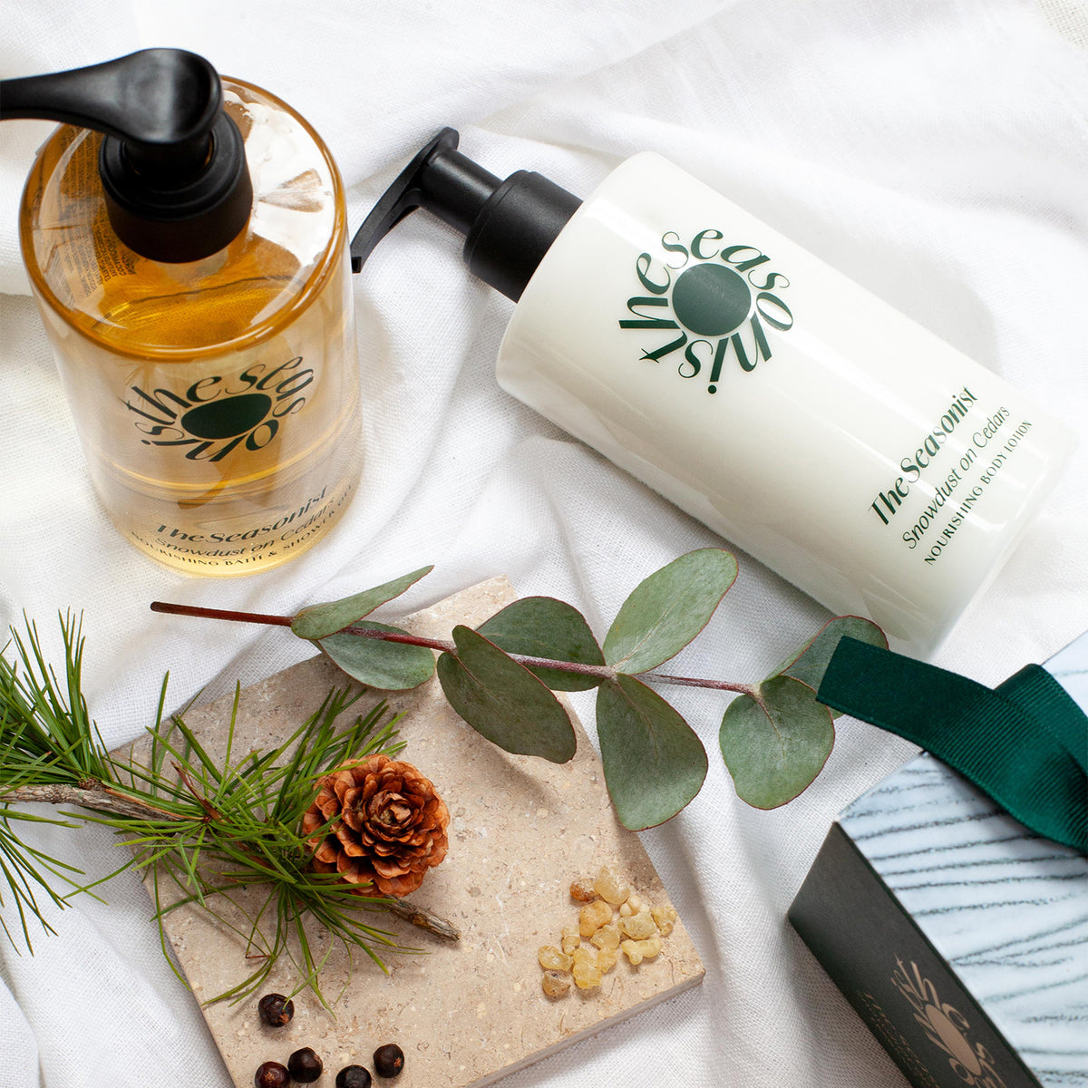 Snowdust On Cedars Nourishing Bath & Shower Gel